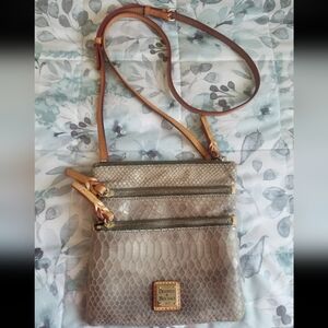 Dooney & Bourke Triple Zip Leather Crossbody Y2K Vintage Shimmer Olive Purse